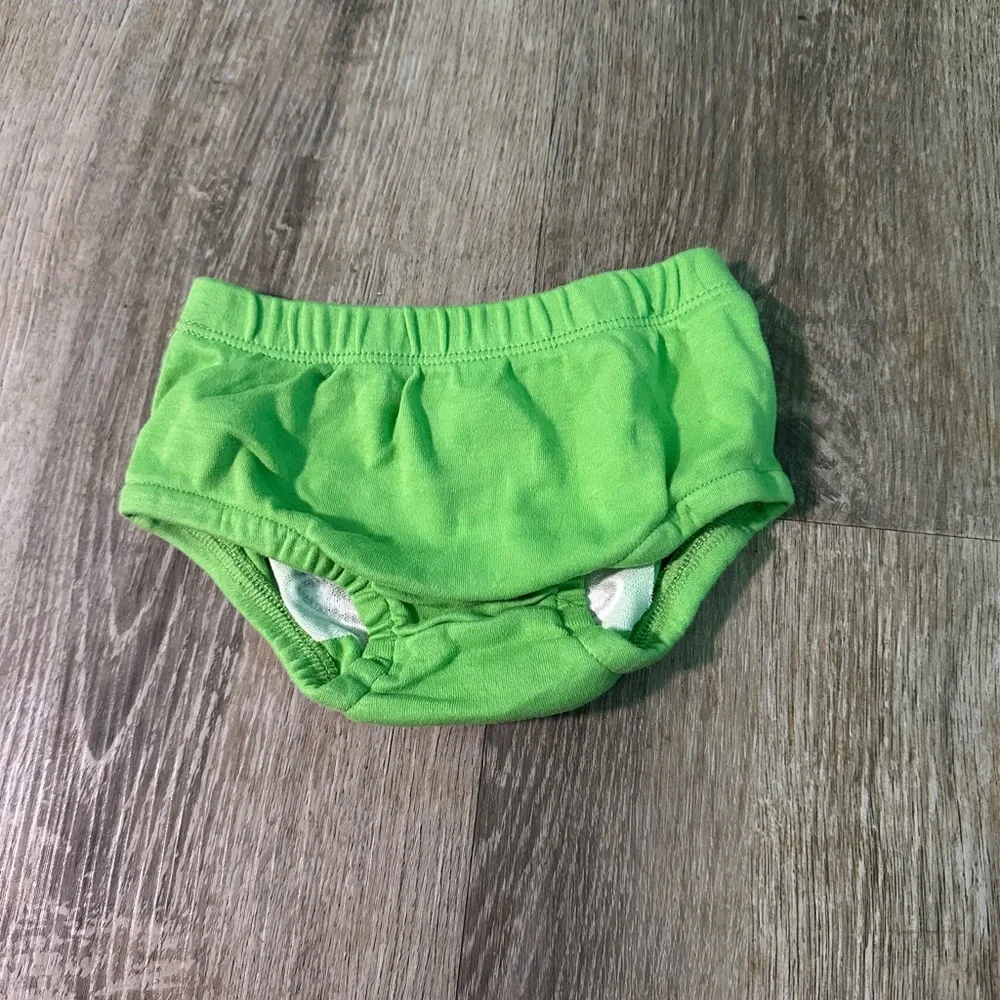 8 piece gender neutral‎ 0-3M lot